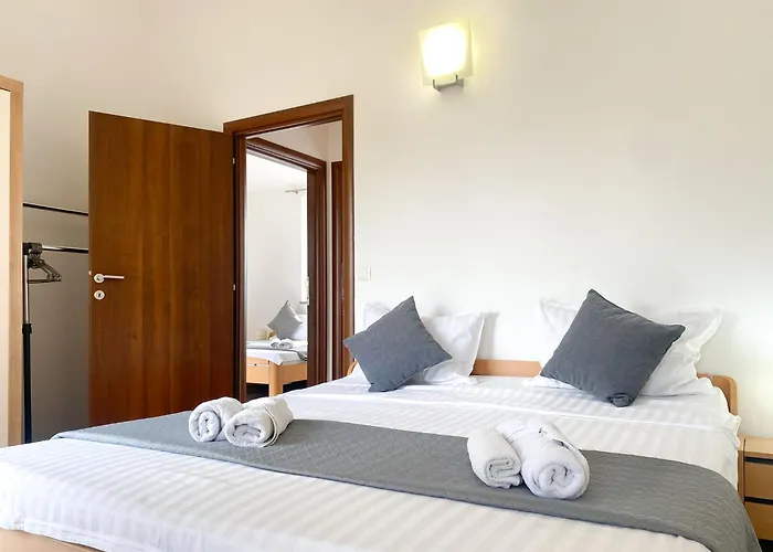 Lara Ii With Private Pool * Ližnjan