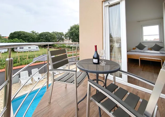 Lara Ii With Private Pool Villa